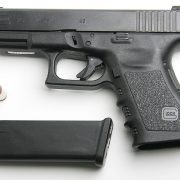 1200px-Glock23-2